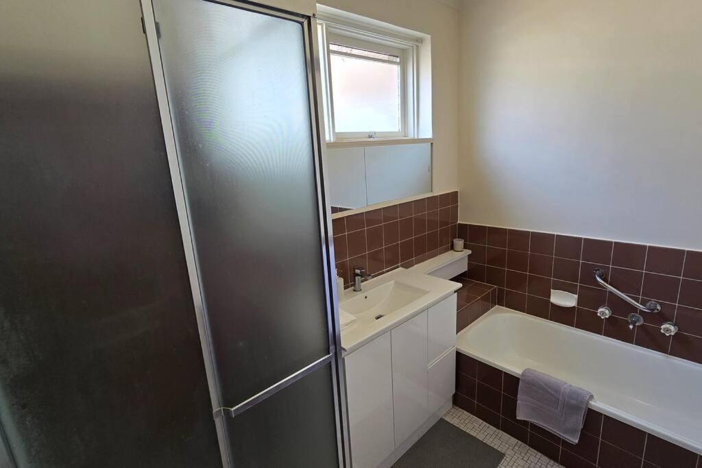 מלבורן Elsternwick Easy Living - 2 Bedroom Sleeping 4 מראה חיצוני תמונה